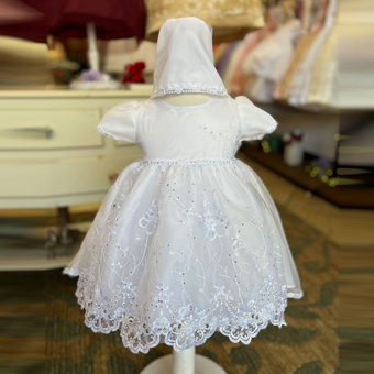 Robe et chapeau de baptême de Miabella