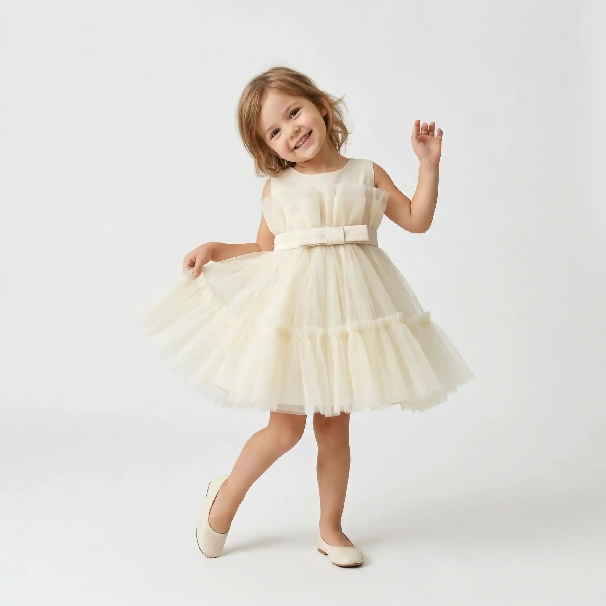 Robe bébé délicate à motif marguerites